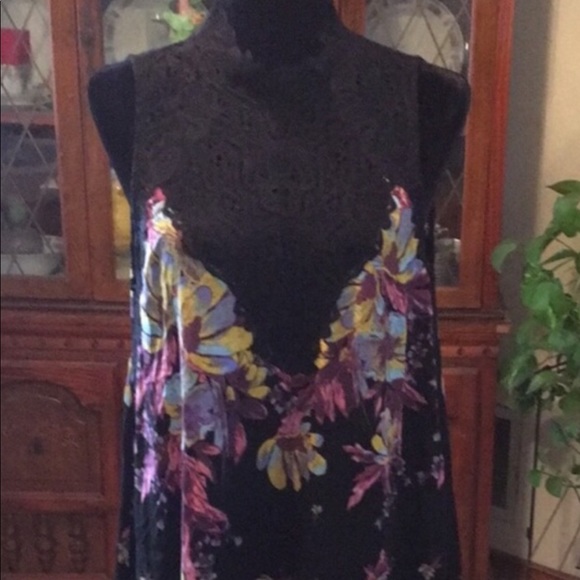 Free People - Picture 4 of 4